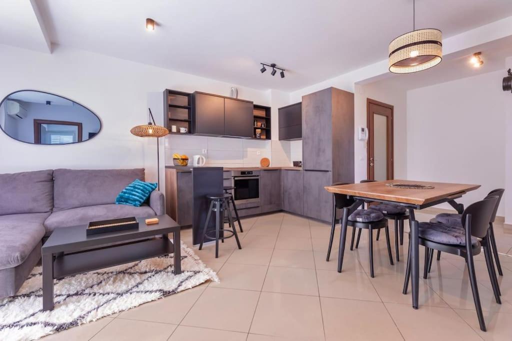 דוברובניק Stylish Two Bedroom Apartment&Garage Parking Place מראה חיצוני תמונה