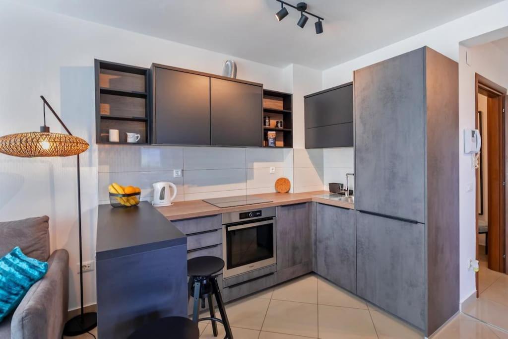 דוברובניק Stylish Two Bedroom Apartment&Garage Parking Place מראה חיצוני תמונה